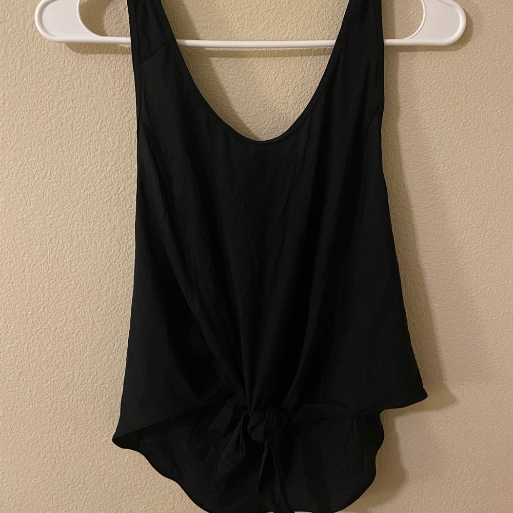 Lululemon cropped tie tank